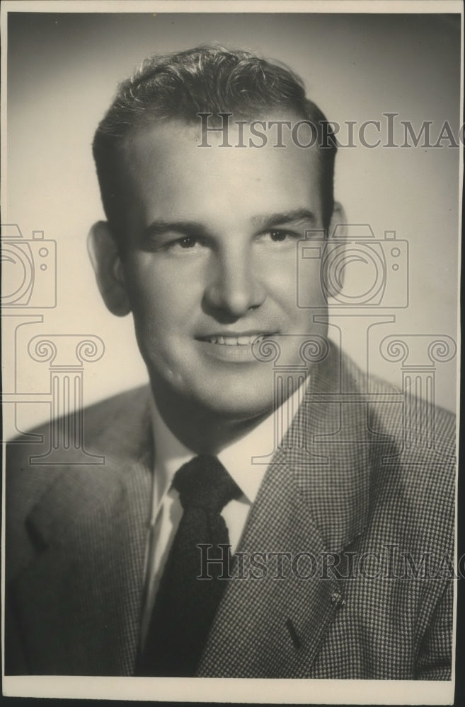 1951 Press Photo Richard E. Coffee- Historic Images