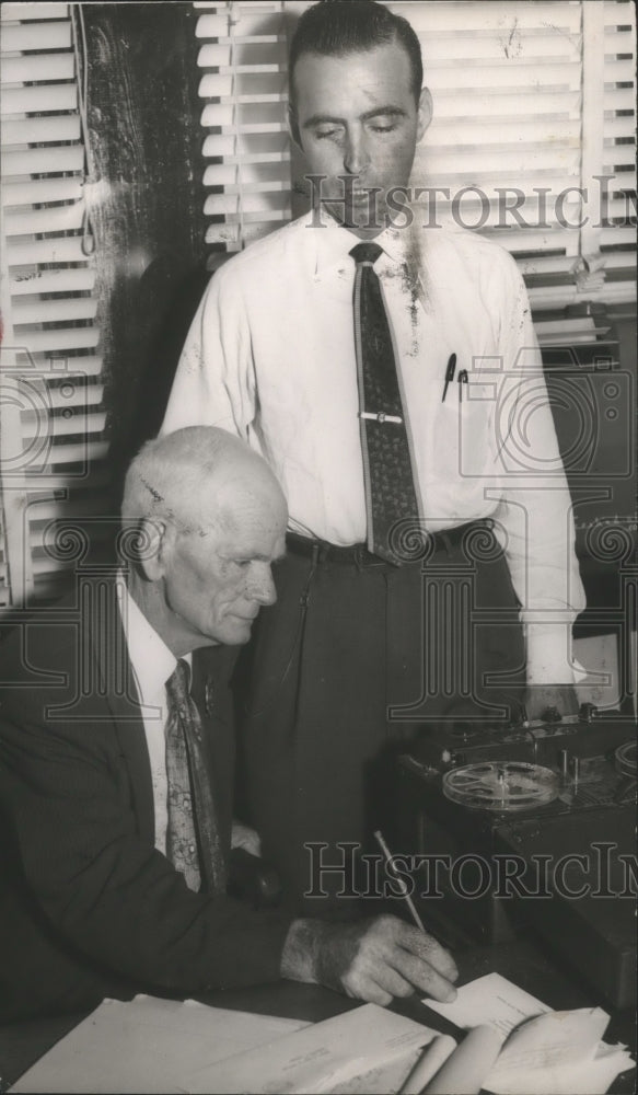 1954 Press Photo Ben G. Dodd, Sheriff, Winston County, Solicitor Elwood Rutledge- Historic Images