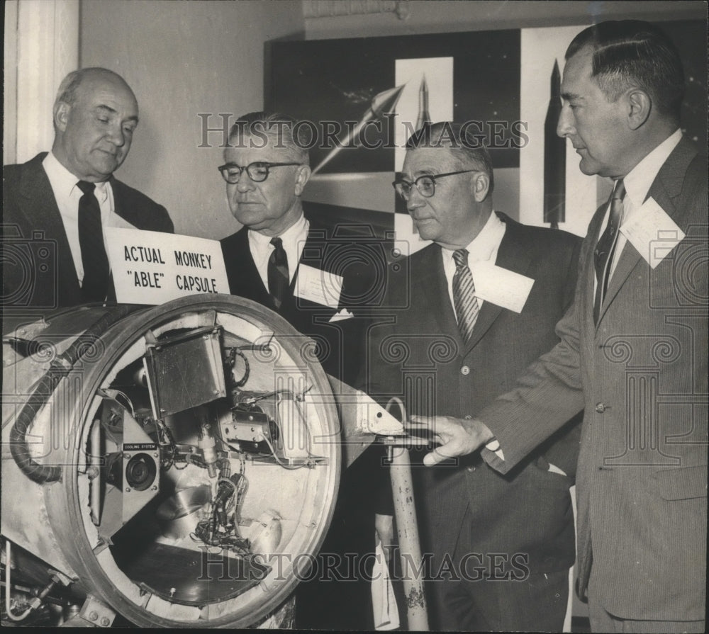 1960 Press Photo Assistant Secretary of Treasury, Gilmore Flues, businessmen, AL- Historic Images