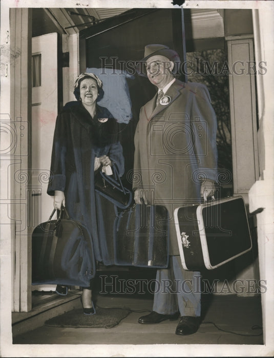 1953 Press Photo Mr. and Mrs. Claude Vardaman, Politician and Wife - abna29034