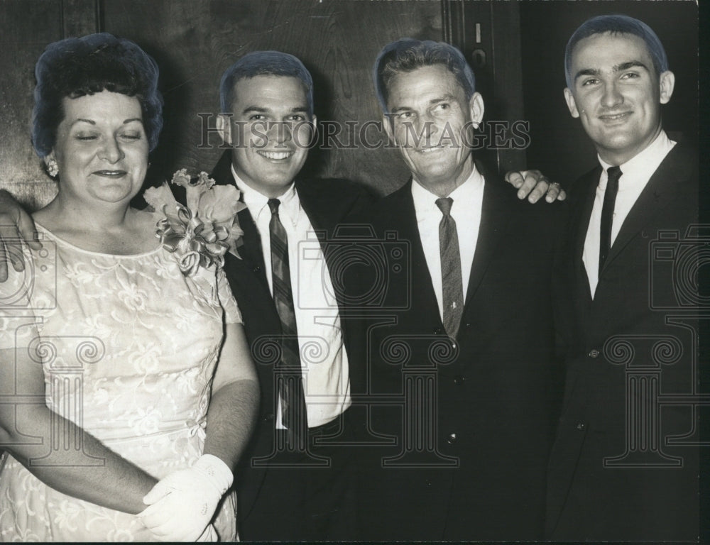 1963 Press Photo Vaughan Family Celebrating Tommy Vaughan&#39;s Special Day- Historic Images