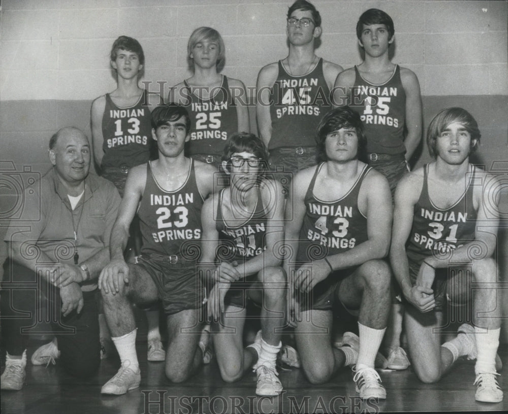 1971 Press Photo Indian Springs basketball team with coach Fred Cameron - Historic Images