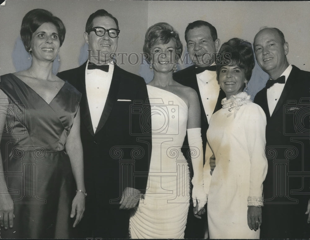 1967 Press Photo Tessera Dance Club dance at Vestavia Country Club, Alabama- Historic Images