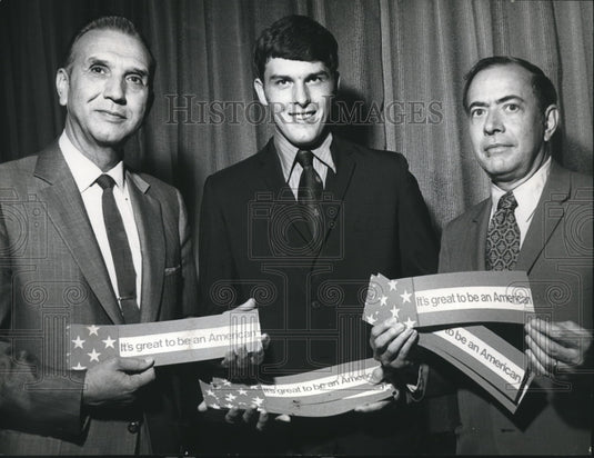 1970 Press Photo Doctor Ed Kimbrough, Clergyman, Others on State Patriotic Day- Historic Images