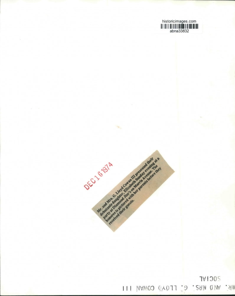 1974 Press Photo Mr. and Mrs. G. Lloyd Cowan III, debutante daughter Elizabeth