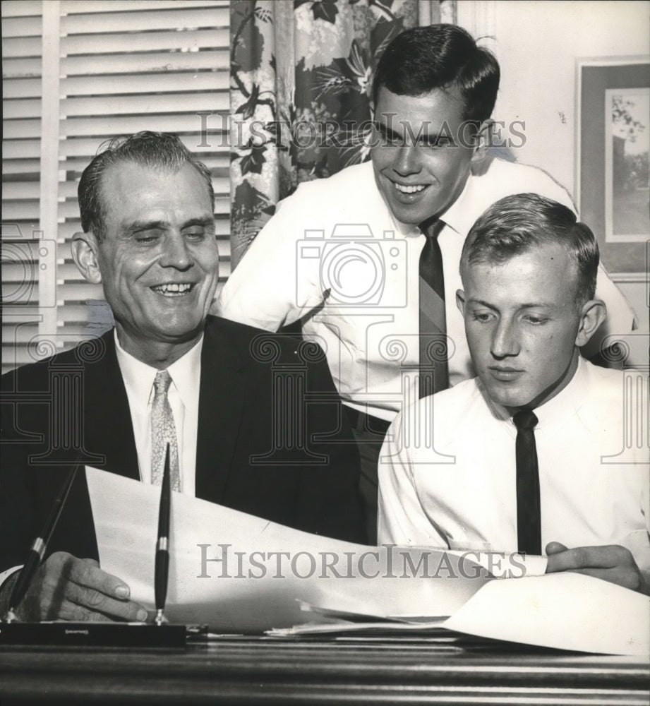 1964 Press Photo Alabama College officials planning school year.- Historic Images