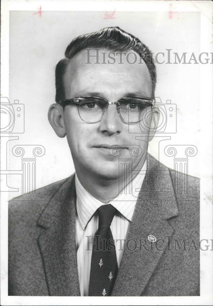 1960 Press Photo Vondal S. Gravlee of Home Builders Association- Historic Images