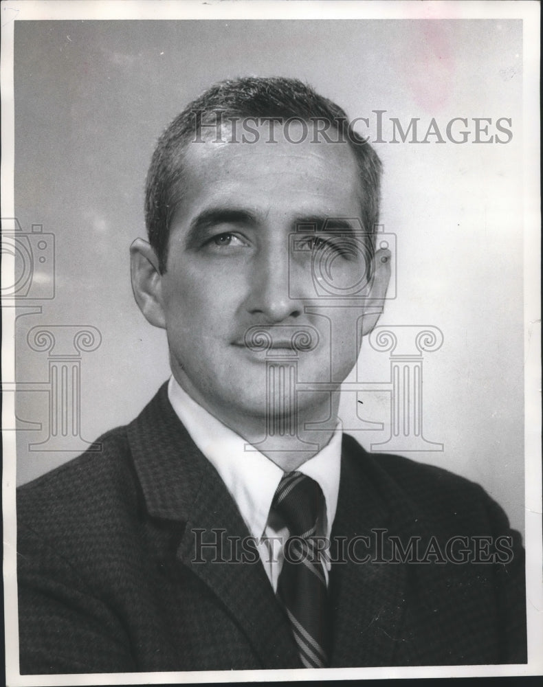 1970 Press Photo Rick McBride, Pleasant Grove City School Superintendent- Historic Images