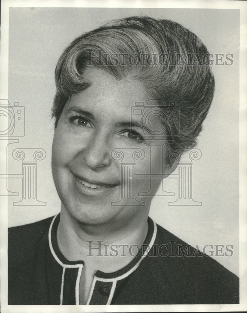 1967 Press Photo Clubwoman Mrs. Charles Sterne- Historic Images