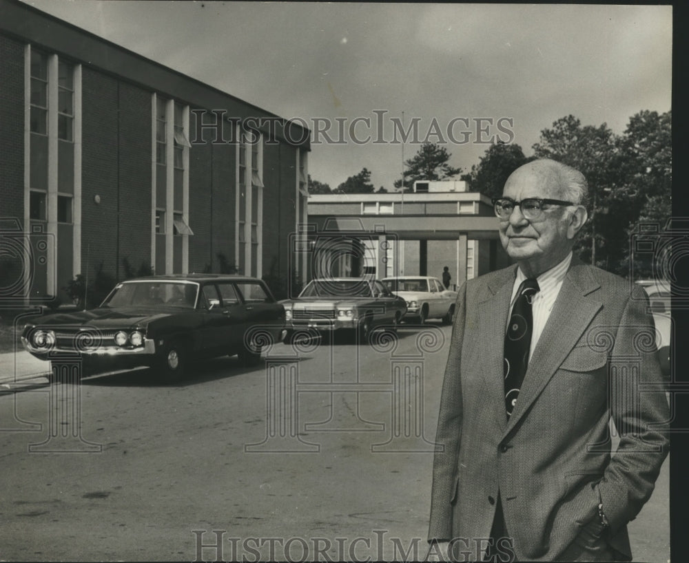 1972 Press Photo Vestavia Hills, Alabama School Named for Businessman's Father