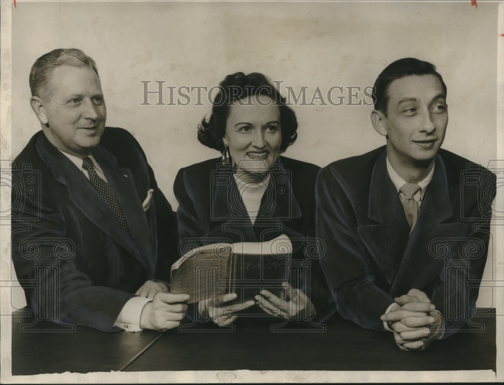 1954 Press Photo Cast Members and Director of the Circle Players, Birmingham, AL- Historic Images