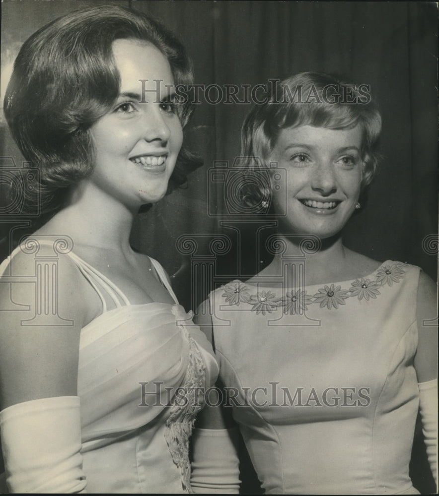 1964 Press Photo Miss Alabama Contestants Sandra Waldrop, Beth Phillips- Historic Images