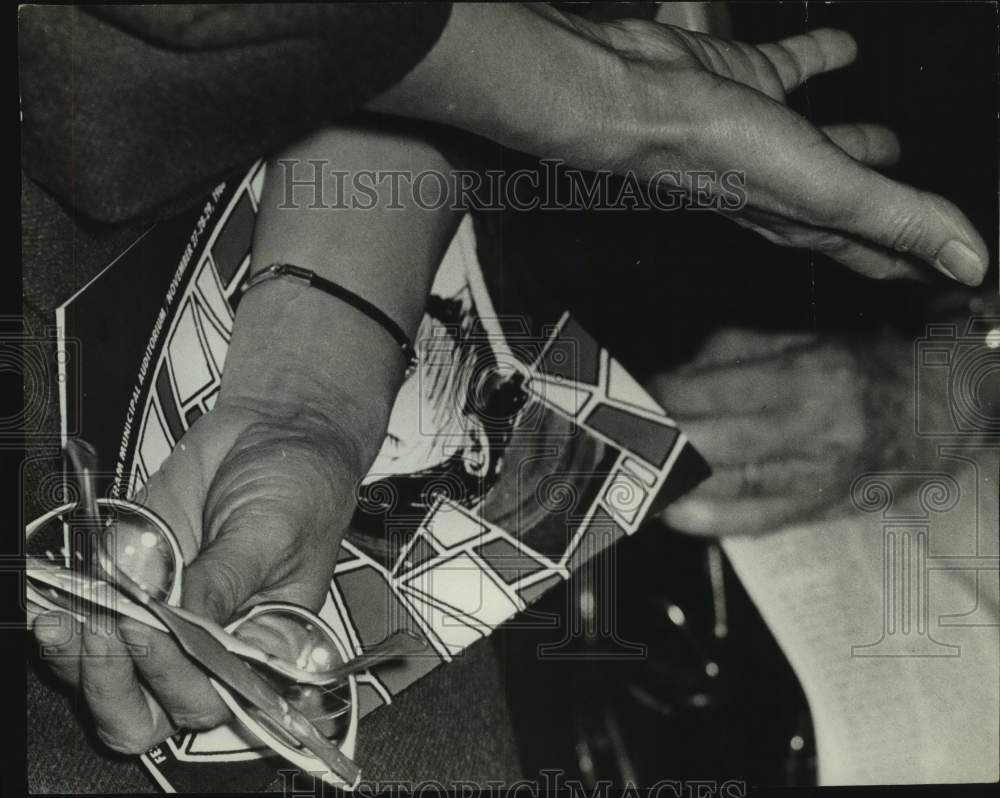 1968 Press Photo Closeup of hands during Sacred Music Festival, Birmingham, AL- Historic Images