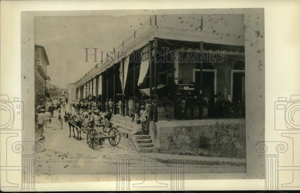 1935 Press Photo Exterior View of Market of Santiago with Horse-drawn Carriage- Historic Images