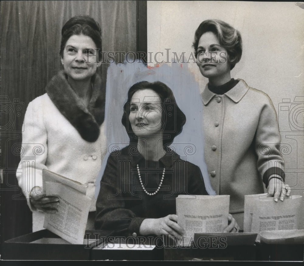 1968 Press Photo Birmingham Symphony Women&#39;s Committee, plan fund drive- Historic Images