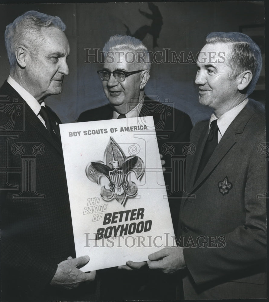 1970 Press Photo Charles Clayton, Charles B. Gamble, Tom Ford at Boy Scout Event- Historic Images