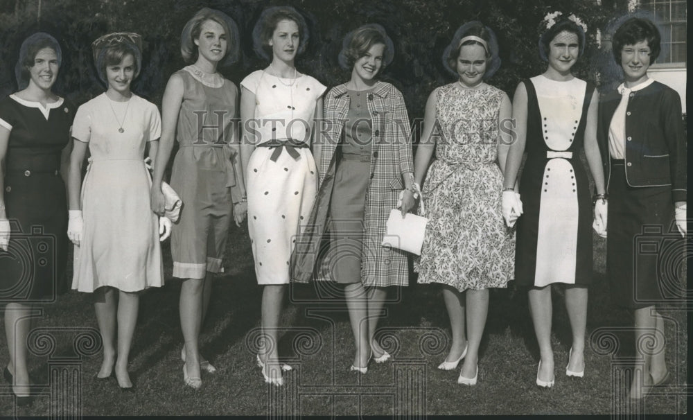 1964 Press Photo Holiday Assembly dancing club new members at Abingdon tea