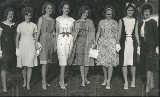 1964 Press Photo Holiday Assembly dancing club new members at Abingdon tea