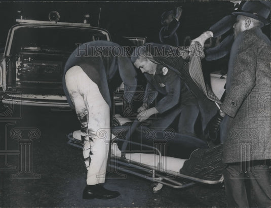 1967 Press Photo Injured Rescued From Fire at Apartments & Restaurant