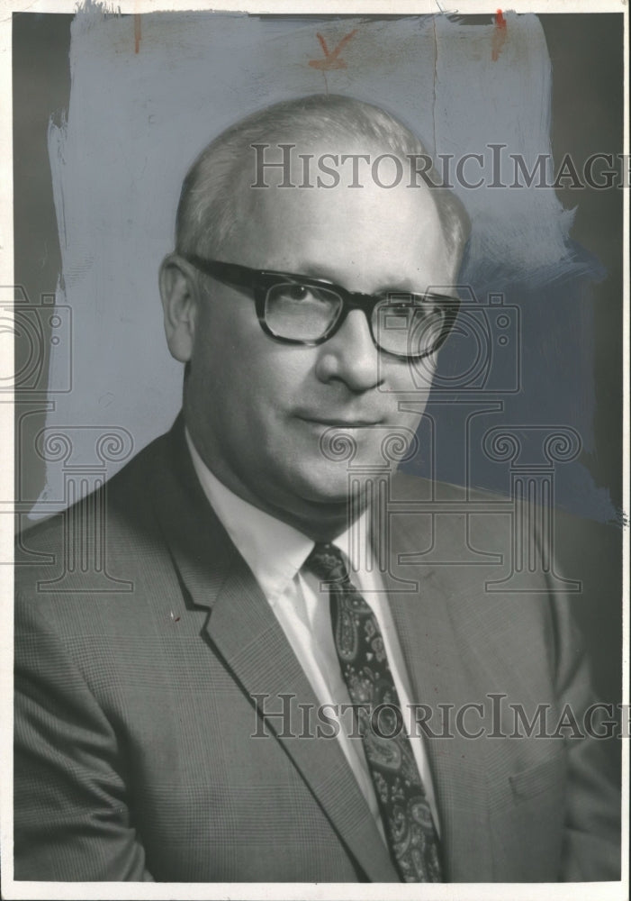 1971 Press Photo Doctor John S. Bickley, University of Alabama - abno03965 - Historic Images