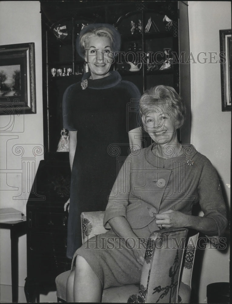 1966 Press Photo Alabama Scribblers, Mrs. Valentino Crescenzi, Mrs. J.B. Laney - Historic Images