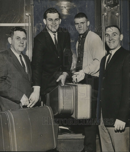 1965 Press Photo Athletes and Coaches Head to Sugar Bowl in New Orleans - Historic Images