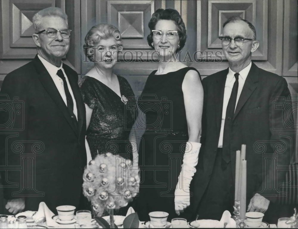 1964 Press Photo Pilot Club Members Celebrate Holiday Season, Birmingham- Historic Images