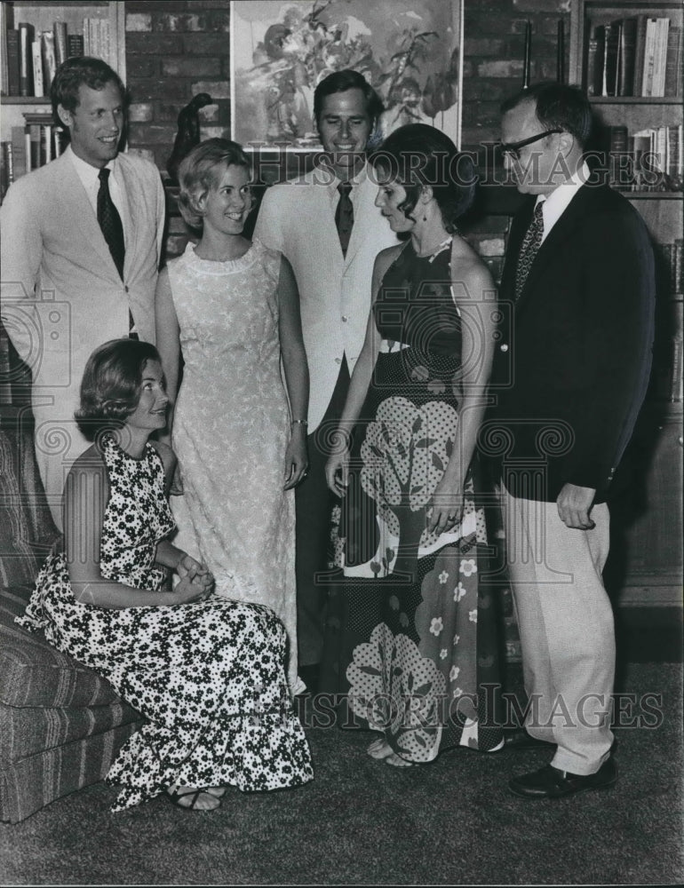 1972 Press Photo Mr. and Mrs. Drayton Nabers Jr., with Others from Missouri - Historic Images