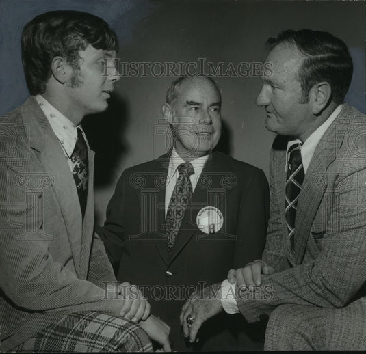 1973 Press Photo Grantland Rice, center, with Neal, player and LSU coach