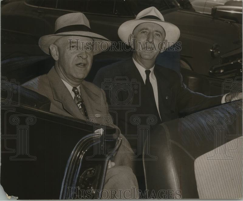 Load image into Gallery viewer, 1952 Press Photo Senators Richard B. Russell &amp; Lister Hill, Alabama - abno08991
