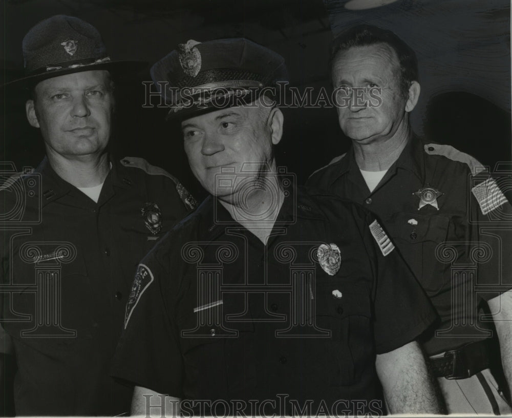 1975 Press Photo Selma Police Officers - abno09194 - Historic Images