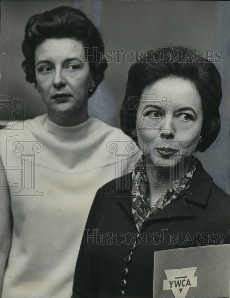 1966 Press Photo Mrs. James Hicks, Mrs.Jack Kidd,, new YWCA board members - Historic Images