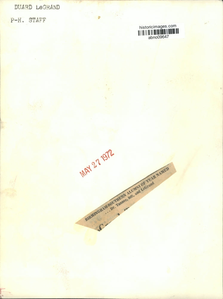 1972 Press Photo Dr. Tanner, Duard LeGrand, with plaques as Alumni of the Year