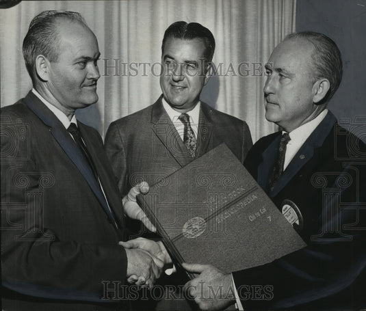 1966 Press Photo Lions Club Members Present Gift to School for Sight Defects- Historic Images