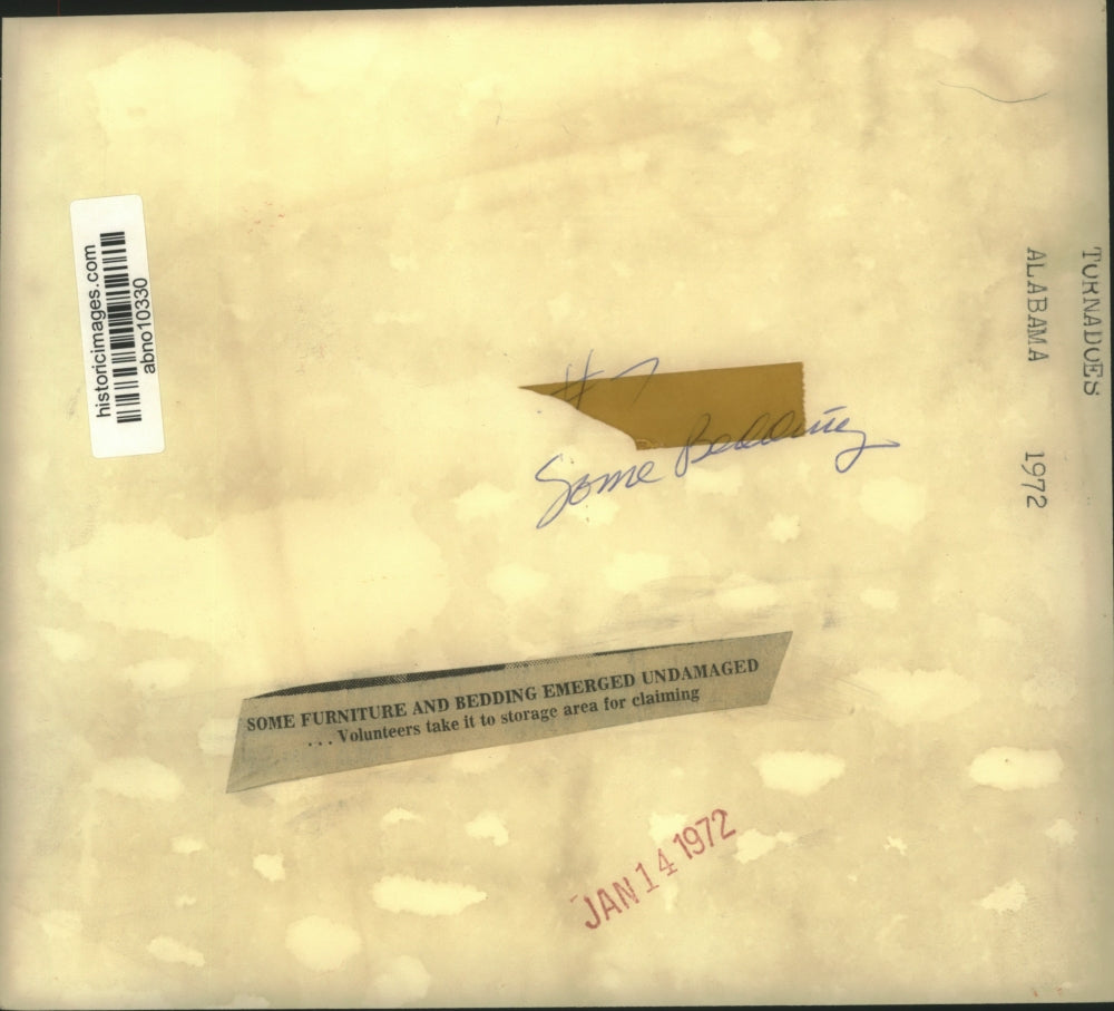 1972 Press Photo Volunteers salvage mattress in tornado debris in Alabama