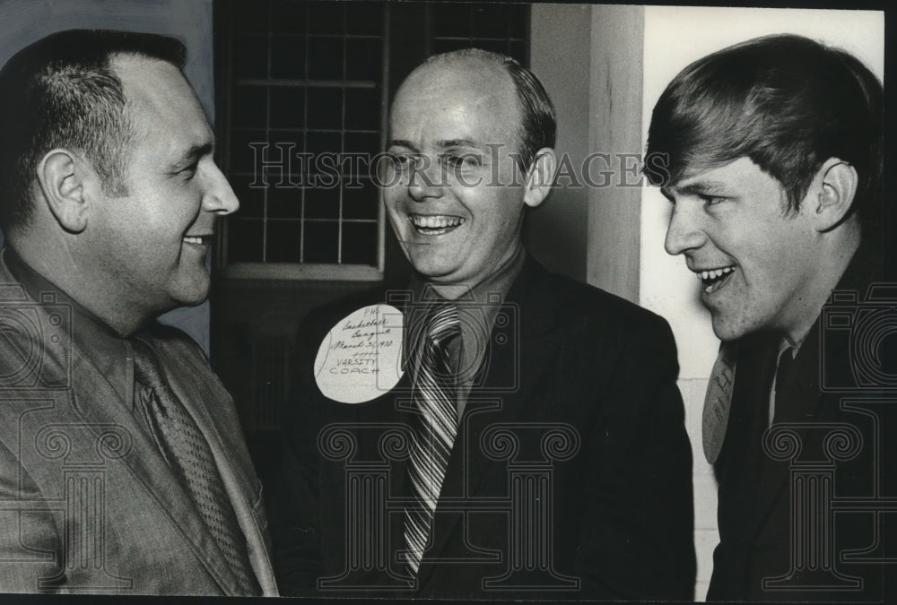 1970 Press Photo Carl Taylor, Samford University basketball coach &amp; other coach- Historic Images