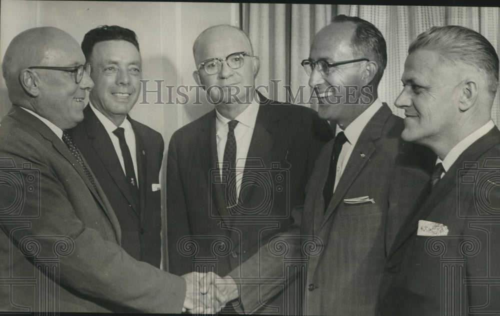 1962 Press Photo Sam G. Tate &amp; others,  Birmingham AL Transportation association- Historic Images