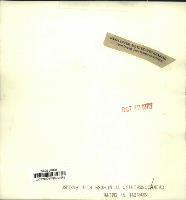 1973 Press Photo Kenneth R. Smith, Handcuffed, Walks from Building ...