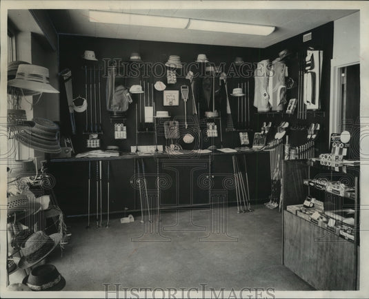 1960 Press Photo Alabama-Birmingham's Hillcrest Country Club's pro shop. - Historic Images