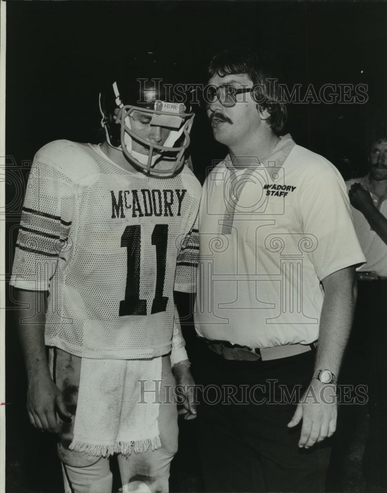 1979 Press Photo Alabama-McAdory Jim Berryman with quarterback Scott Davis - Historic Images