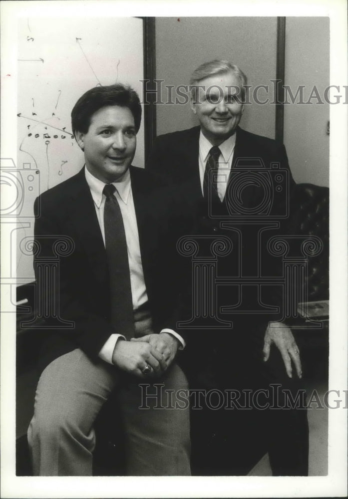 1987 Press Photo Samford Football And Paul Dietze Athletic Vice President - Historic Images