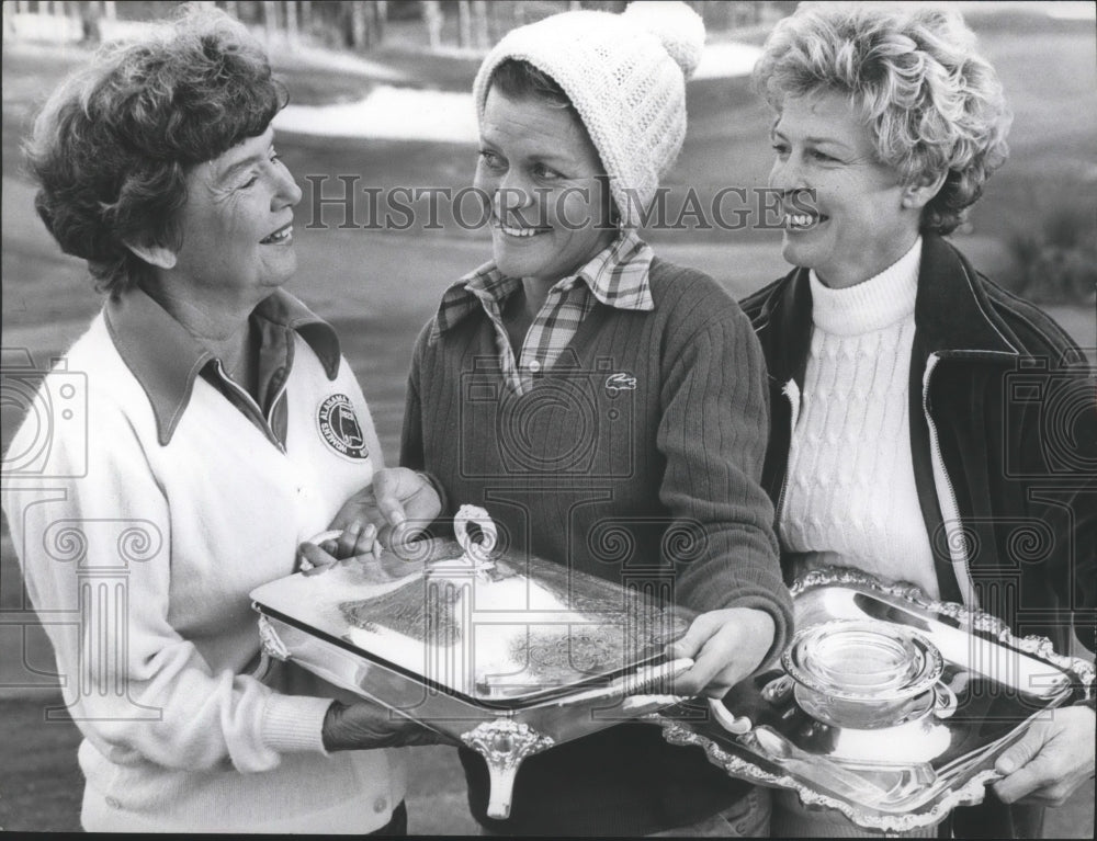 1977 Press Photo Alabama-Pine Tree Country Club tournament winners get silver. - Historic Images