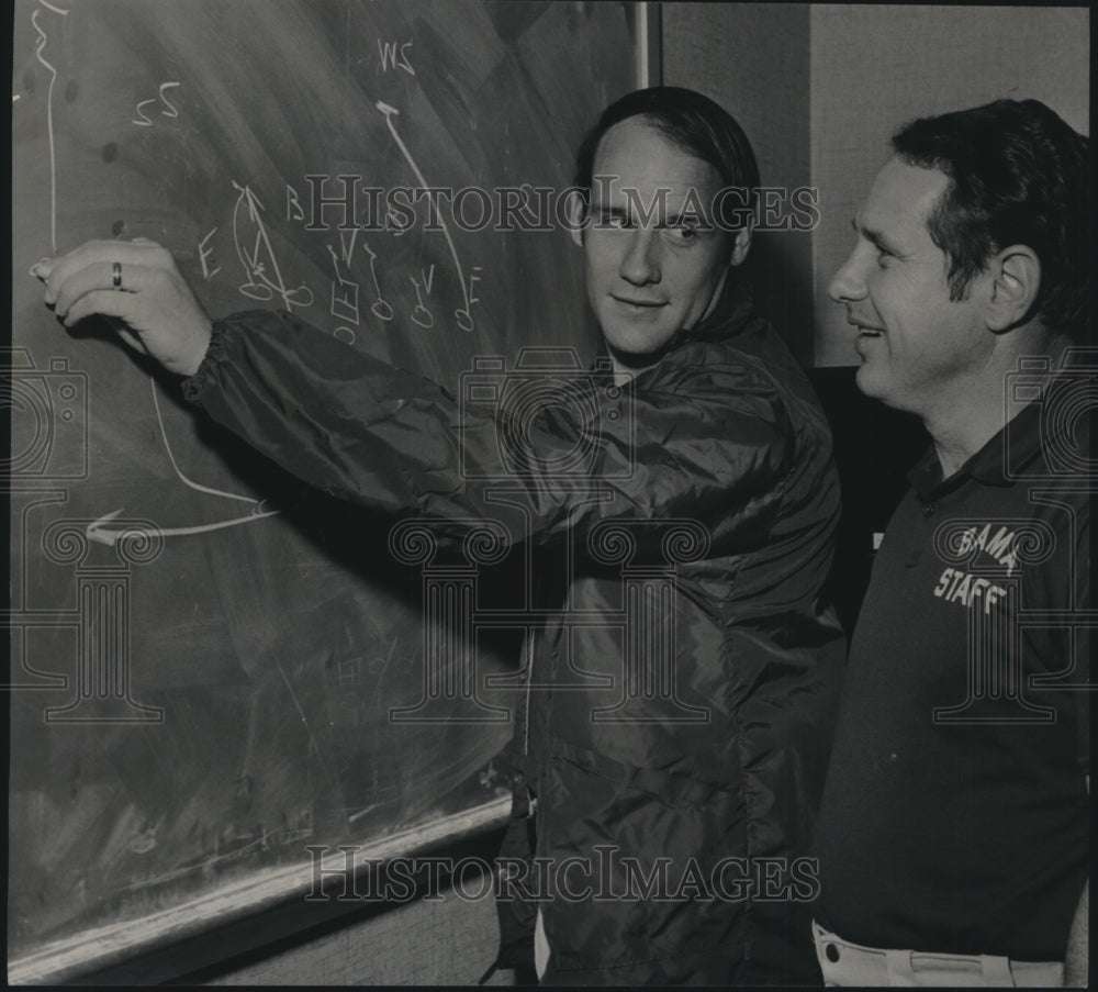 1975 Press Photo New Alabama football coaches Louis Campbell and Shorty White. - Historic Images