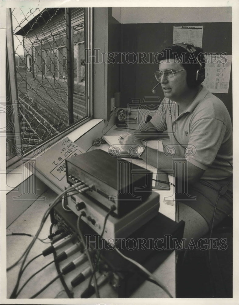 1986 Press Photo Huntsville Minor League Baseball Radio Announcer Rick Davis - Historic Images