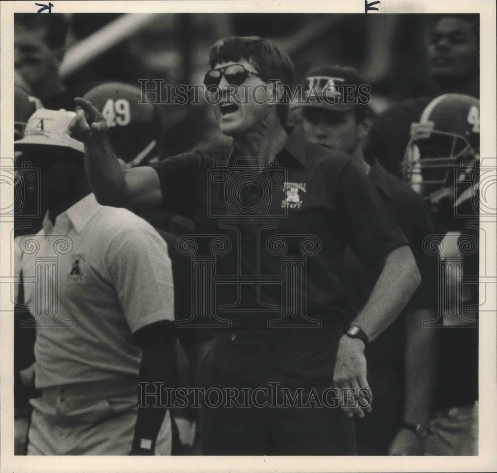 1987 Press Photo University Of Alabama Football Team&#39;s Head Ch Bill Curry - Historic Images