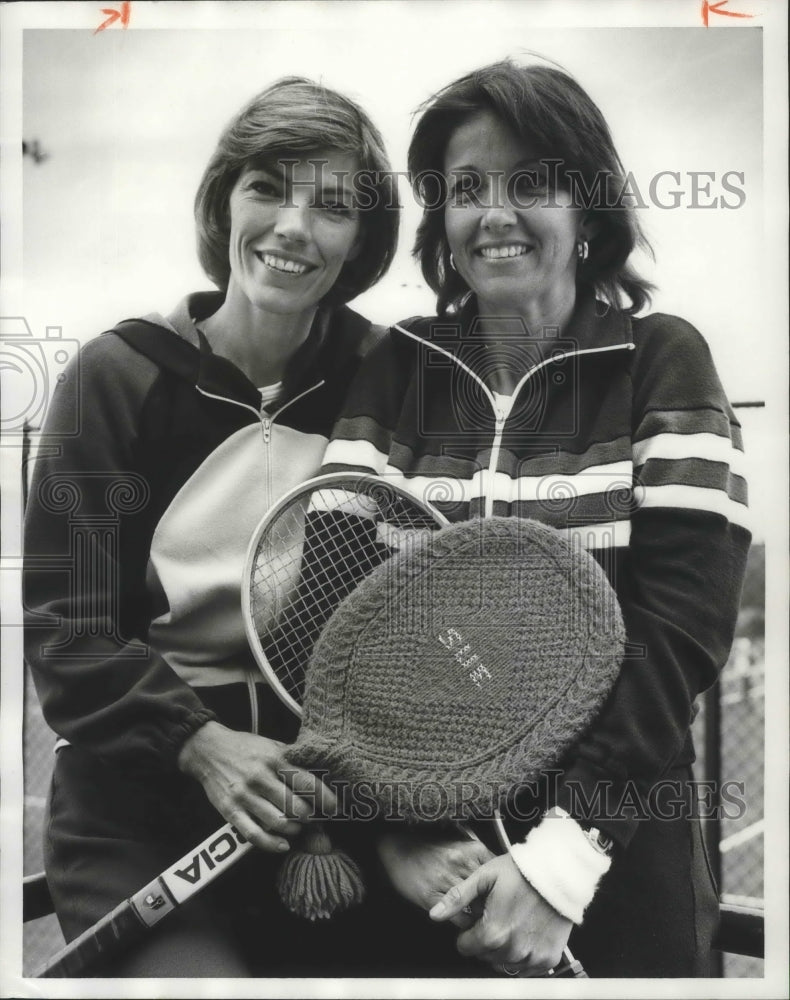 1978 Press Photo Vestavia Ladies Tennis Finalists Sue Cranford And Joan Fletcher - Historic Images