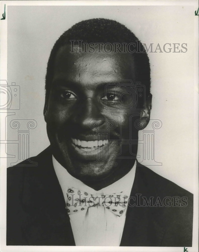 1990 Press Photo Former Professional Football And Auburn Running Back Joe Cribbs - Historic Images