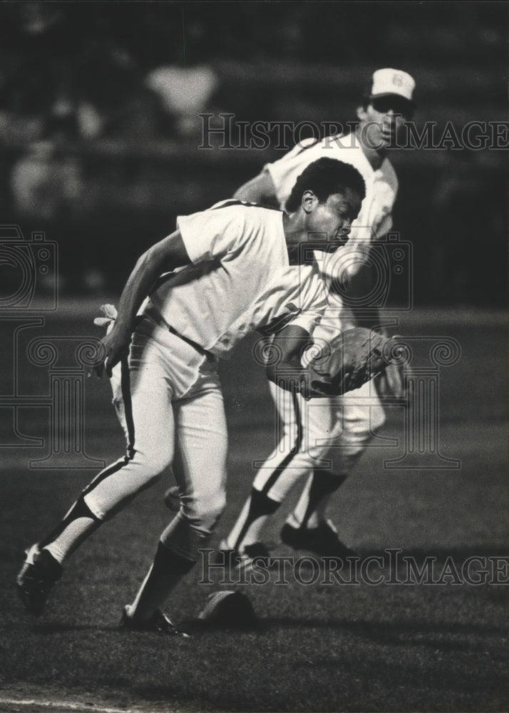 1983 Press Photo Birmingham Barons Baseball Player Greg Norman Misses The Ball- Historic Images