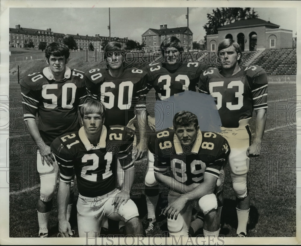 1972 Press Photo Samford University Linebacking Corps Poses On Practice Field - Historic Images