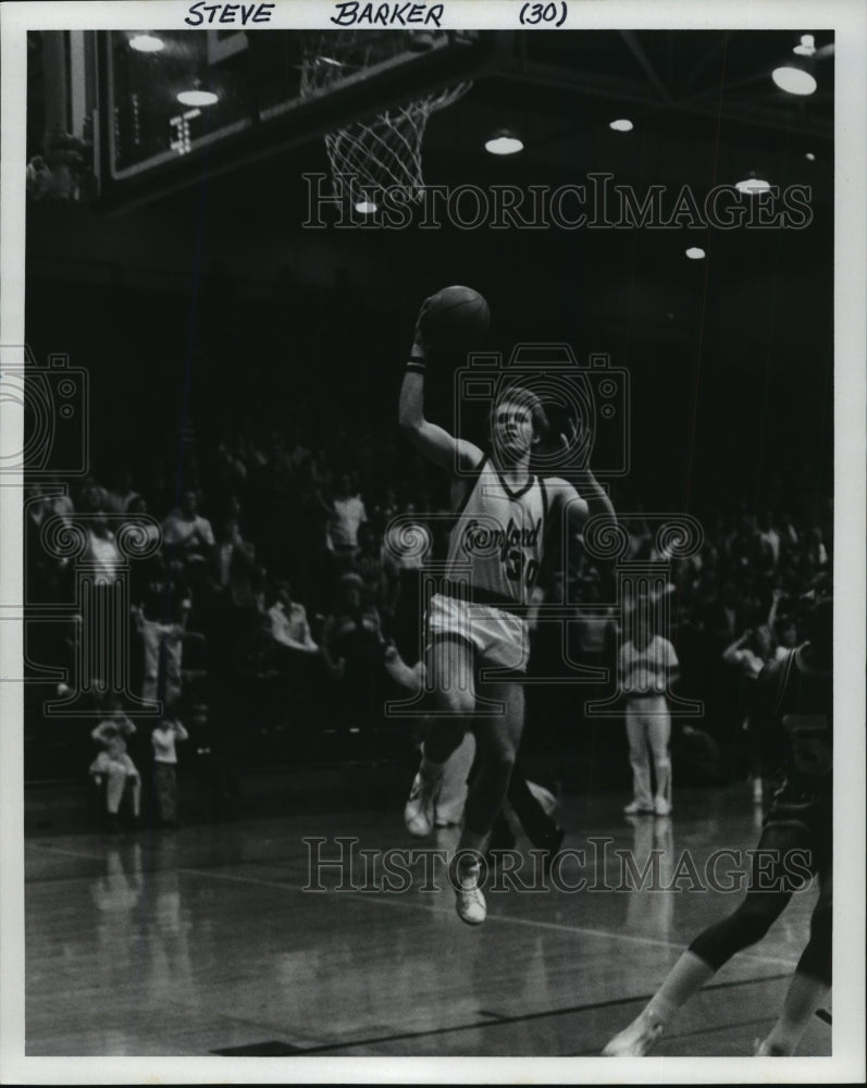 1982 Press Photo Samford University Basketball Player Steve Barker Lays Up Ball - Historic Images